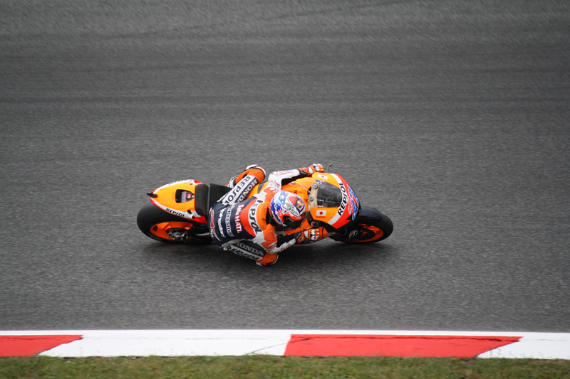 Casey Stoner on his way to victory at the Catalunyan MotoGP